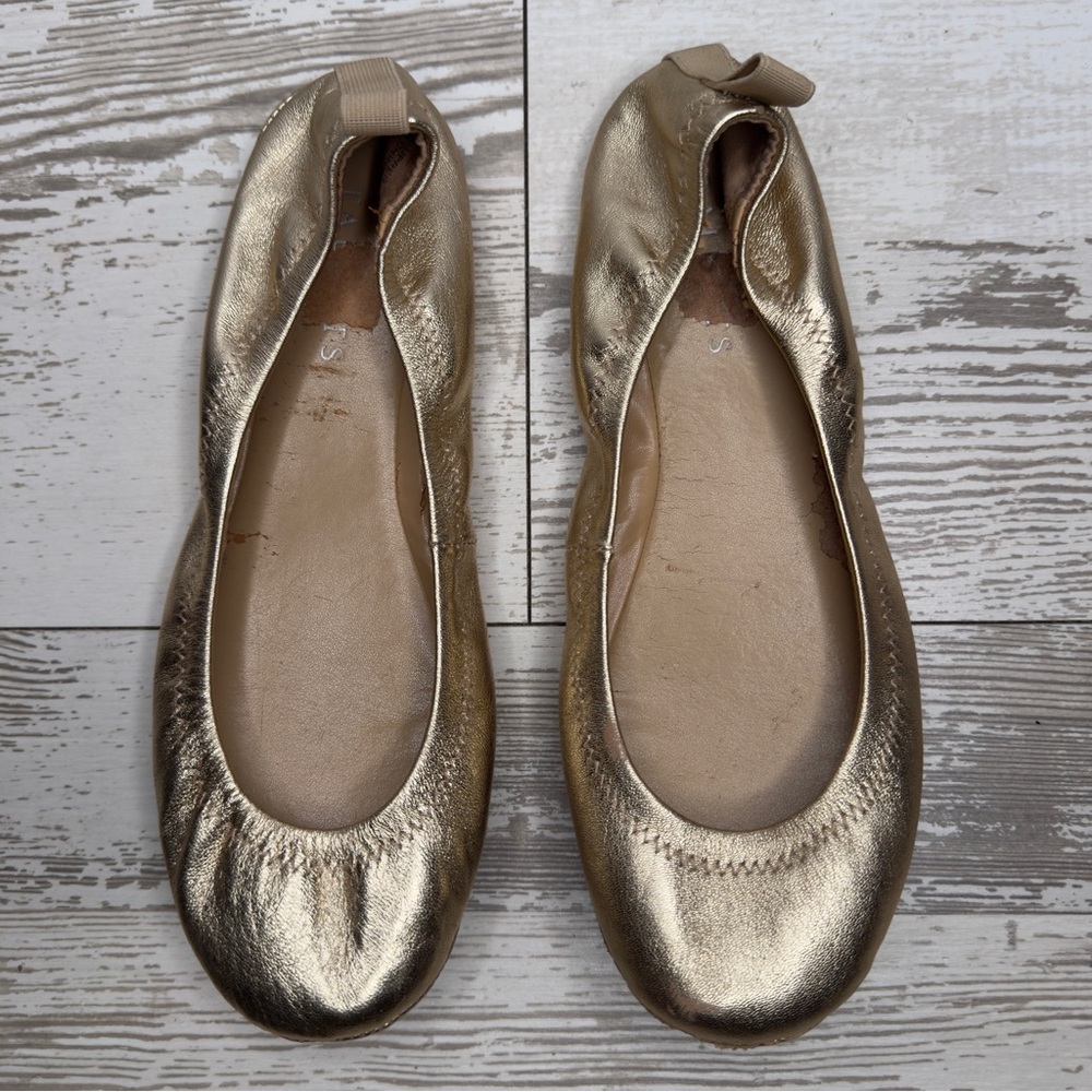 Talbots Gold Metallic Leather Ballet Flats Size‎ 7M Round Toe Slip On